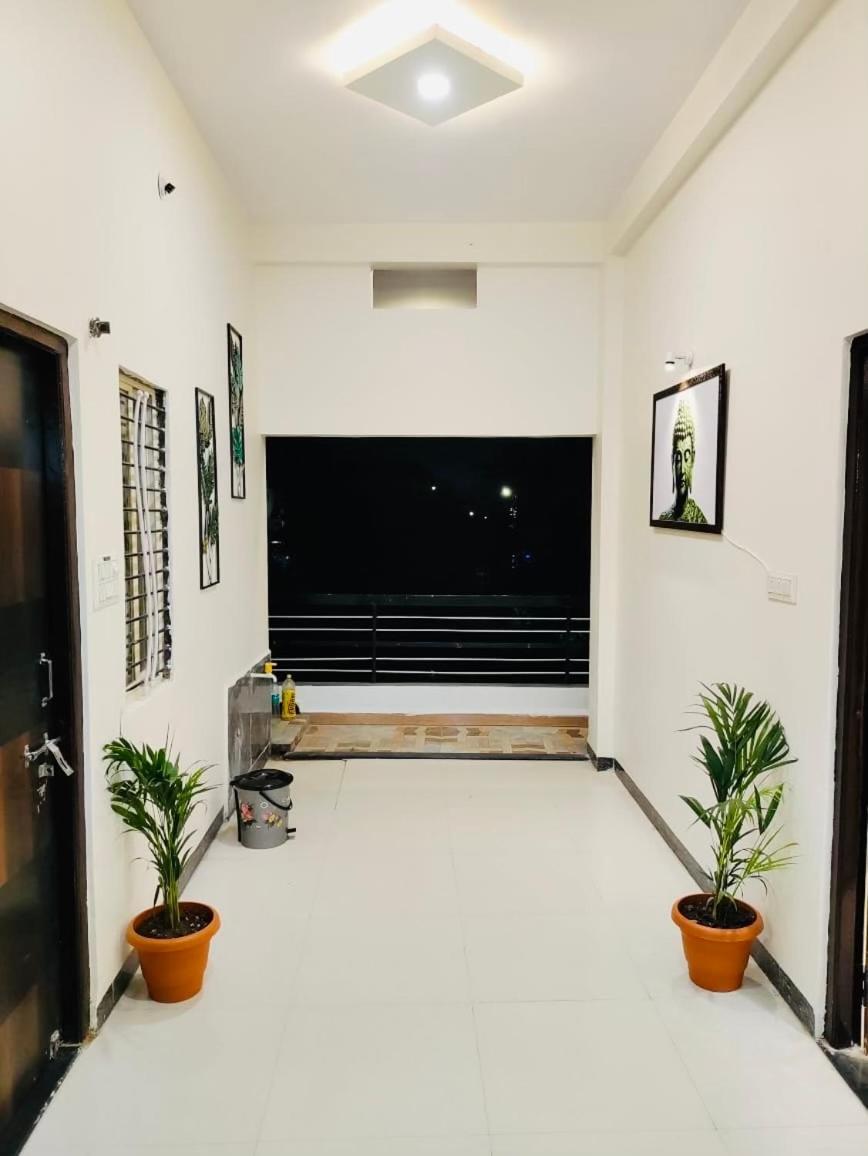Ap Suite - By Ap Villa'S And Resort'S Ujjain Exteriör bild